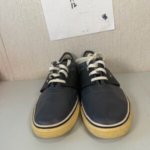 PUMA men's gray w/black rubber trim lace up oxford shoes size US 12